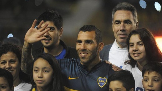 Tevez, il gran ritorno. E Maradona lo ringrazia
