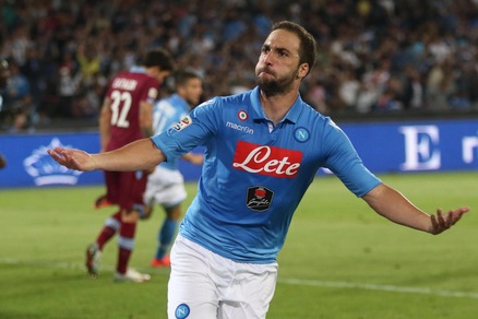 «Higuain? Sembra che De Laurentiis lo voglia vendere...»