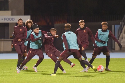 Roma, allenamento al tramonto nel freddo di Melbourne