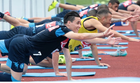 Sarri conquista Callejon. L'attaccante vuole restare