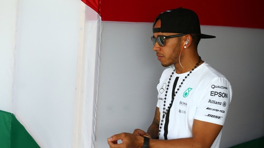 F1 Mercedes, Hamilton: «Non penso ai record, solo a vincere»