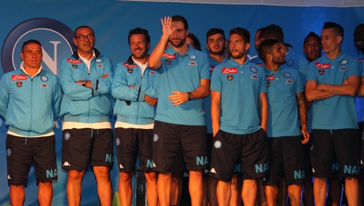 Higuain ai tifosi: «Lavoriamo per vincere ancora»