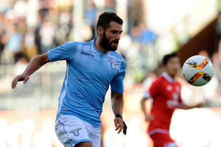 Lazio, Candreva torna titolare e resta esterno