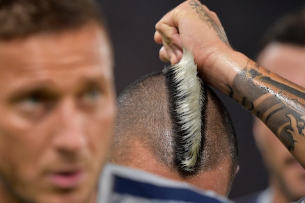 Nainggolan, tutti i look del bizzarro centrocampista