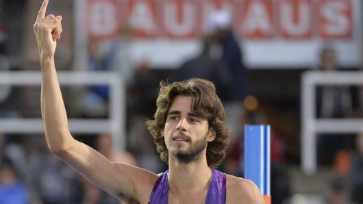 Tamberi da record: vola a 2.37