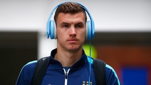 Manchester City, ancora panchina per Dzeko