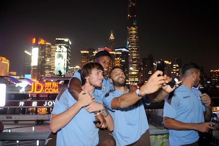 Lazio, giornata da turisti: tutti in gita a Shanghai