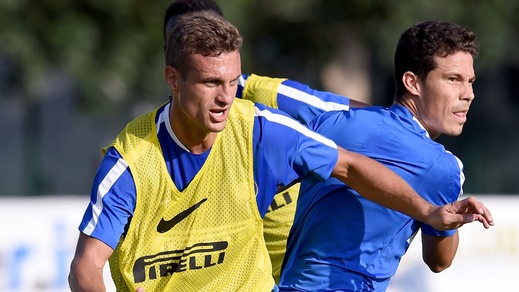 Vidic, riuscito l'intervento alla schiena