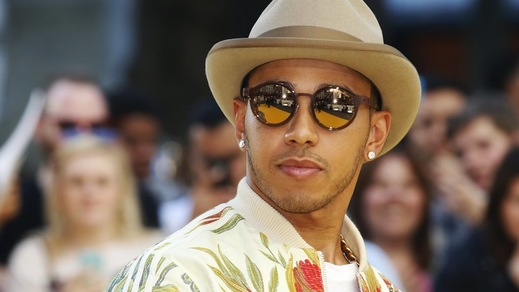 F1 Mercedes, Hamilton: «Da bambino sognavo di vincere in moto»