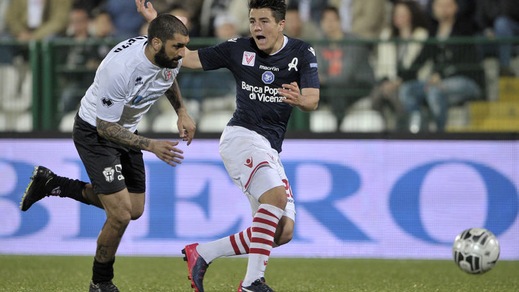 Lecce, ufficiale l'arrivo di Cosenza