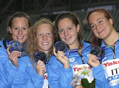 La Pellegrini trascina la 4x200: che argento per l'Italia!