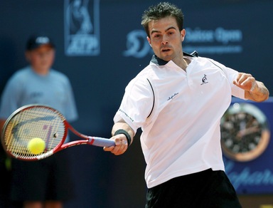 Tennis, Bracciali e Starace radiati