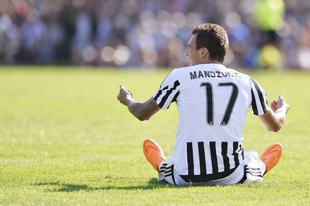 Juve-day a Villar Perosa: torna Chiellini, segna Pogba, si ferma Mandzukic