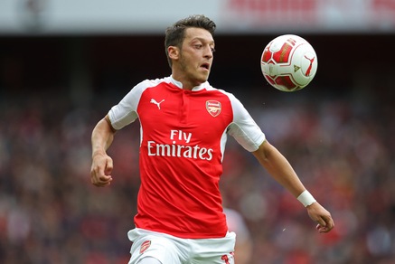 Wenger: «Ozil è concentrato sull'Arsenal»