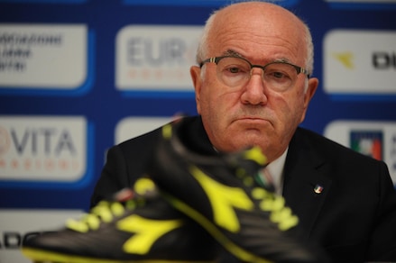 Tavecchio: «Arbitri, fateci fare un buon campionato»»