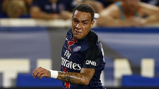 Psg, scoppia il caso Van der Wiel