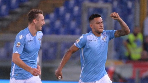 Serie A, Lazio-Bologna 2-1: Kishna show. Biglia, gol e infortunio