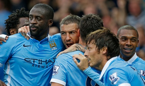 City in testa da solo. Everton ko 2-0