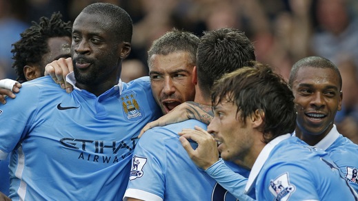 City in testa da solo. Everton ko 2-0