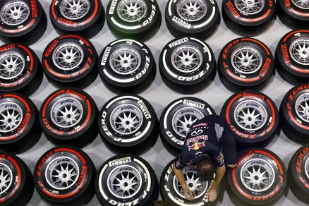 F1, Pirelli annuncia le date dei test per il 2017