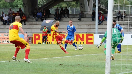 Chievo, Troiani va al Benevento