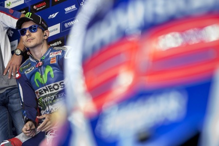 MotoGp, test Qatar: Lorenzo davanti, Rossi terzo