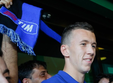 Inter, finalmente Perisic: che entusiasmo dei tifosi!