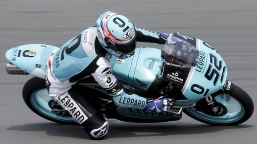 Moto3, Kent vince in casa e allunga