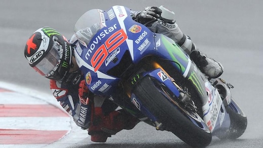 MotoGp Yamaha, Lorenzo: «Problemi con la visiera appannata»