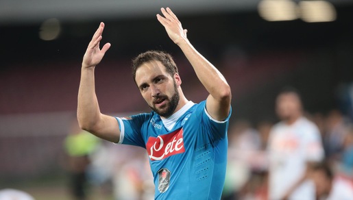 Napoli, Sarri studia la formazione. Higuain pronto contro l'Empoli