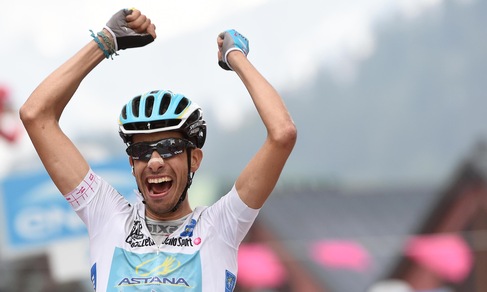 Vuelta, tappa a Landa. Aru in maglia rossa