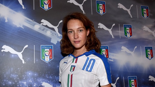 Italia, la Capotondi madrina per la nuova maglia da trasferta