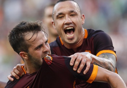 Nainggolan, tweet a Pjanic: «Oggi siamo rivali»