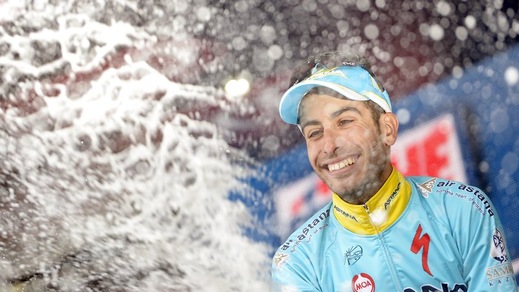 Ciclismo, Vuelta: Aru super, trionfo a 1,55