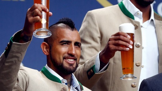Bayern, Vidal brinda all'Oktoberfest