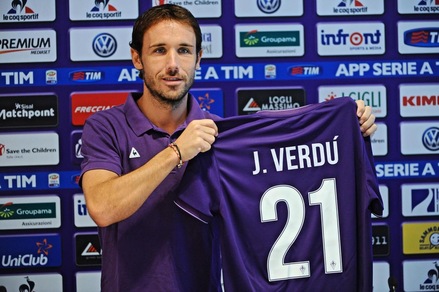Fiorentina, presentato Verdù. Avrà la maglia numero 21