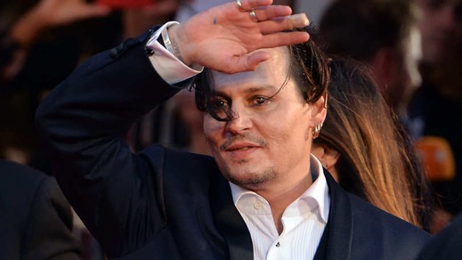 Johnny Depp a Venezia: il look non è dei migliori