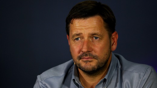 F1 Pirelli, Hembery: «Serve più collaborazione con i piloti»