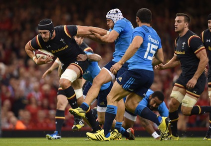 Rugby, il Galles vince 23-19 ma l'Italia ritrova lo spirito giusto