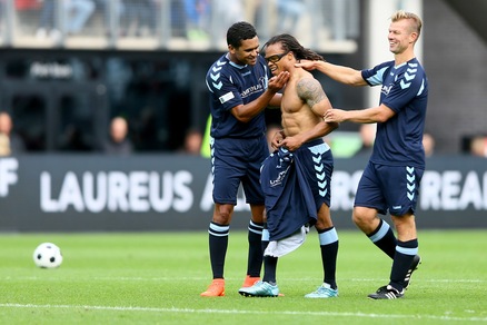 Laureus: da Cannavaro a Figo, star in campo per beneficenza