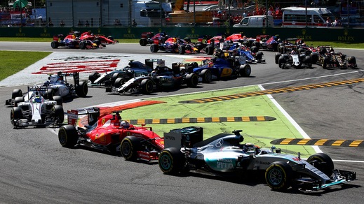 F1, Gp Monza: Hamilton al comando a metà gara, Vettel secondo