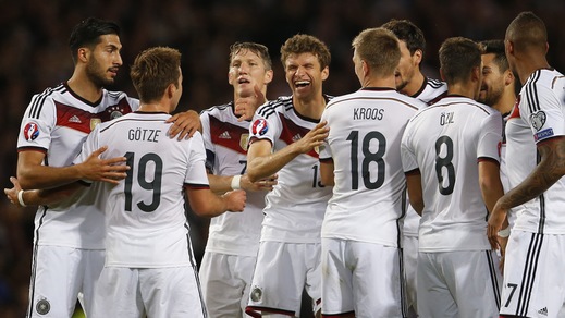 Euro 2016: tris Germania contro la Scozia, Polonia show