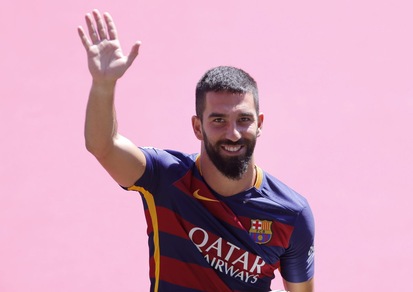 Calciomercato, Arda Turan: «Vorrei chiudere la carriera al Barcellona»