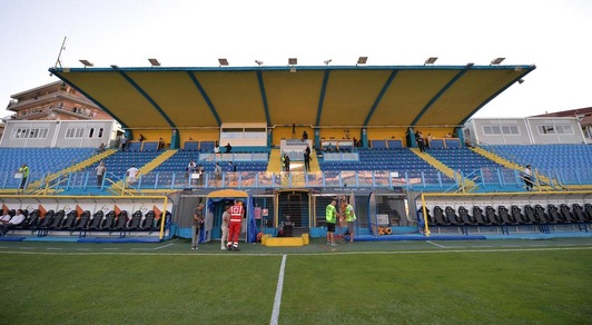 Arriva la Roma, bagarini scatenati al Matusa