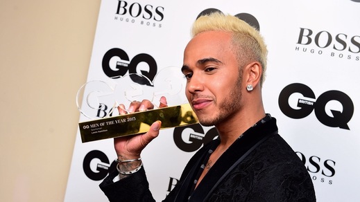 Hamilton sportivo dell'anno per GQ: il look è da rock star