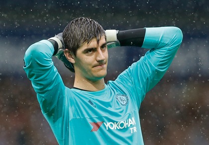 Chelsea, brutto colpo. Courtois ko, rischia 4 mesi di stop