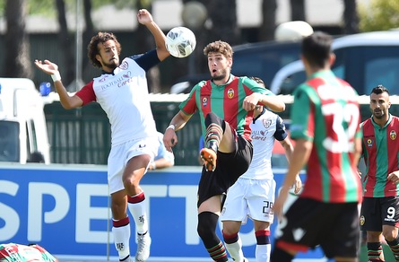La Ternana beffa il Cagliari al 95': 1-1 al Liberati