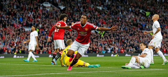 United, 3-1 al Liverpool: Martial, esordio da sogno