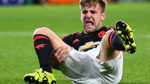 PSV-United, terribile infortunio per Shaw