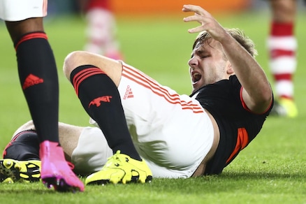 Manchester United, Shaw operato alla gamba destra